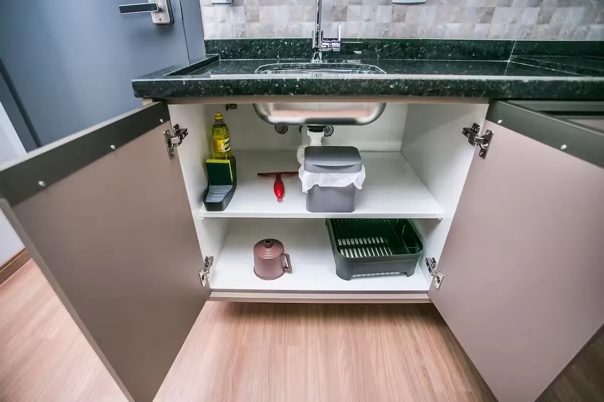 Studio de 28 m² com cozinha americana e sacada de vidro — photo 32