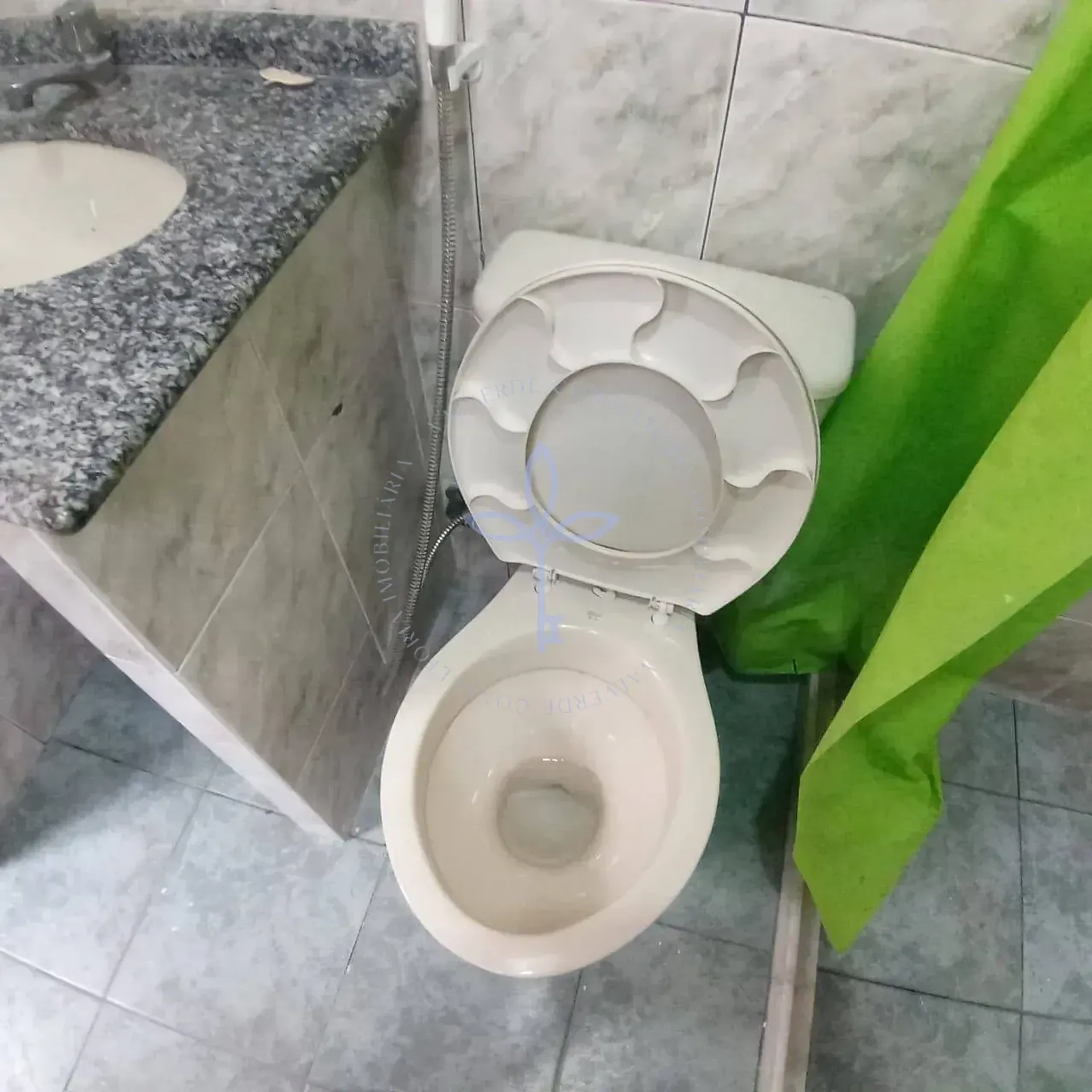 Casa com varanda e 1 vaga de estacionamento para alugar — photo 19