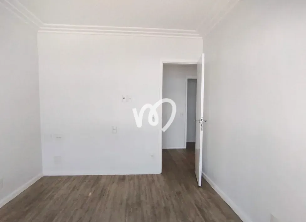 Unfurnished apartment for rent with 4 bedrooms and 313 m² — photo 12