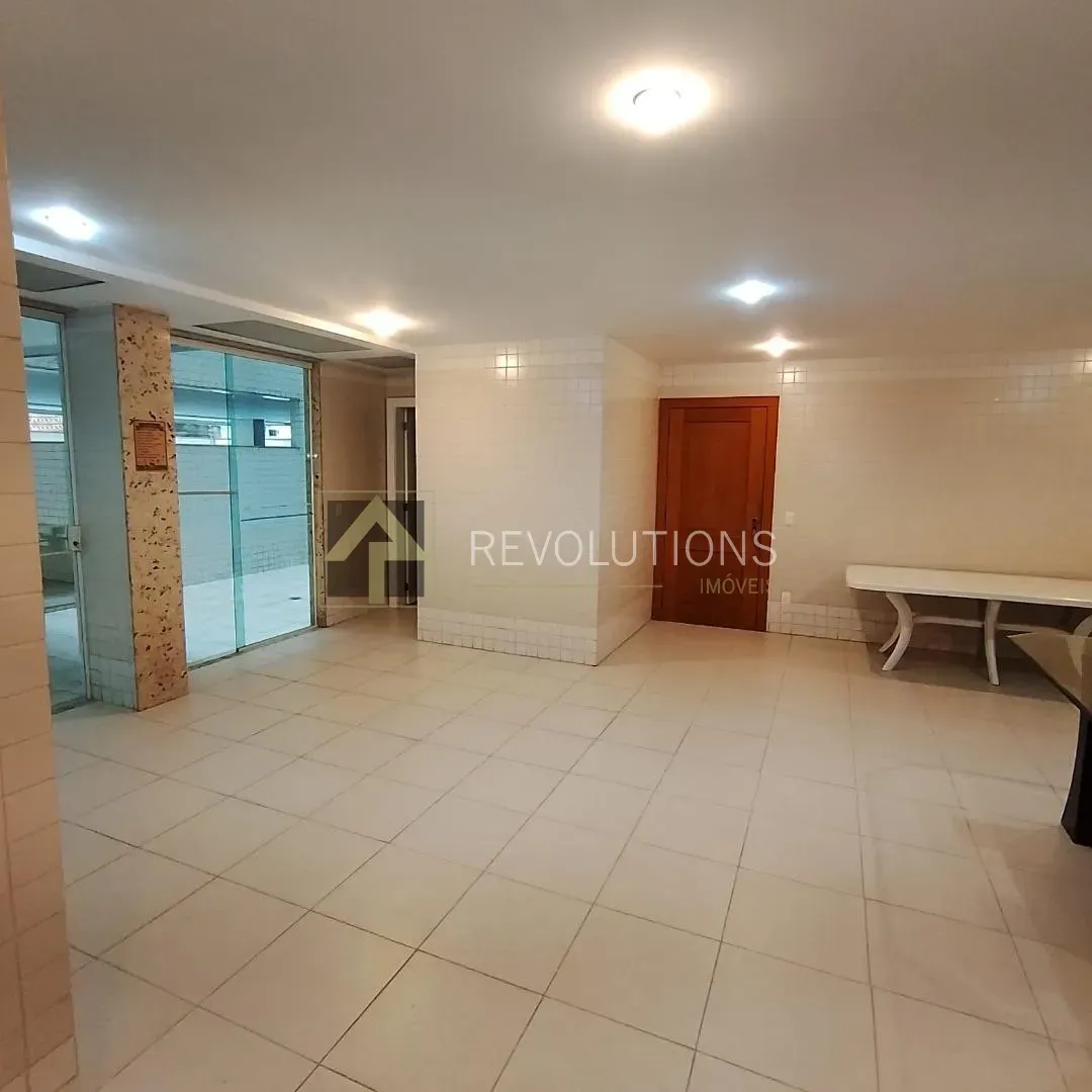 Apartamento de 3 quartos com 5 banheiros e cozinha fechada — photo 6