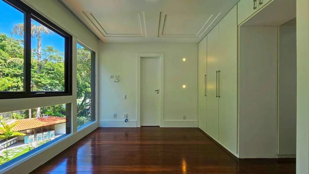 Condo house with 5 bedrooms and a gas kitchen — photo 22