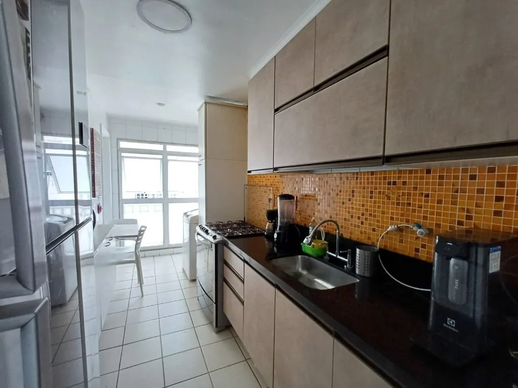 203 m² apartment with 3 bedrooms and enclosed balcony — photo 29