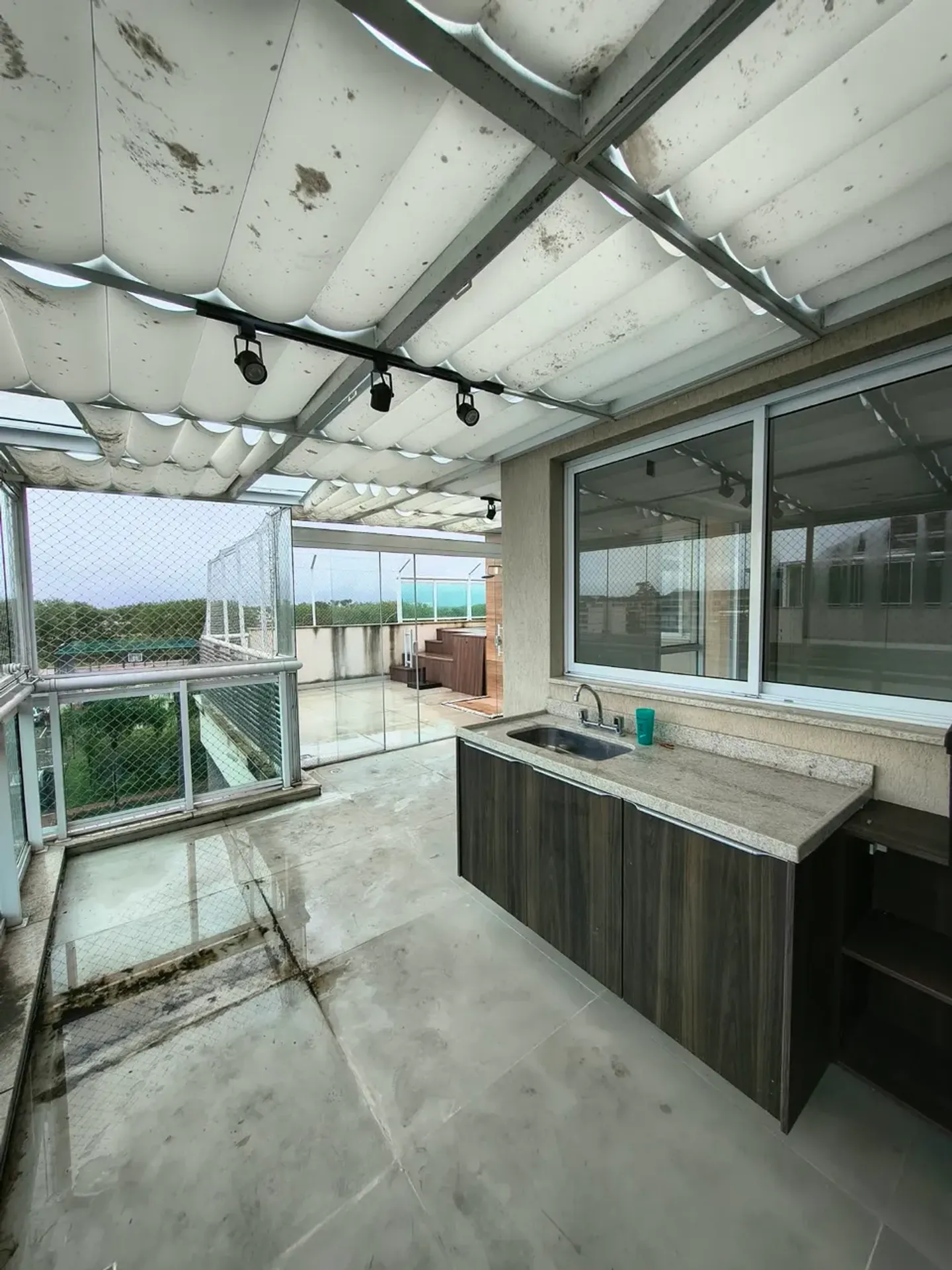 Apartamento de 3 quartos em condomínio com piscina aquecida — photo 10