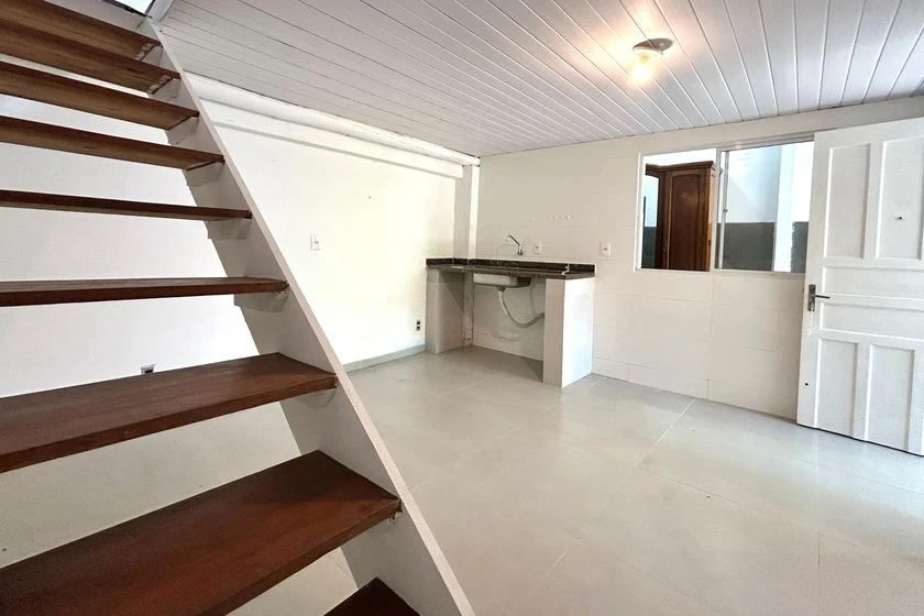 1-bedroom apartment with a balcony — photo 8