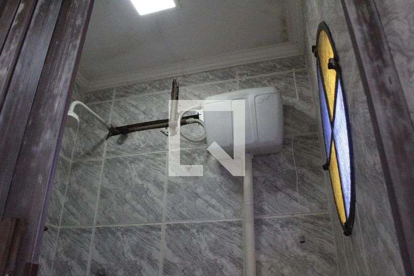 Furnished 225 m² house with 3 bedrooms and 8 parking spots — photo 24
