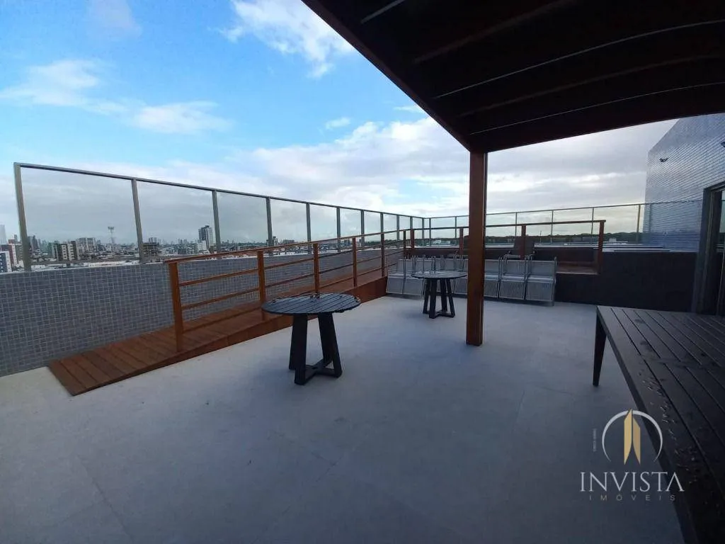 Apartamento de 3 quartos com máquina de lavar e varanda