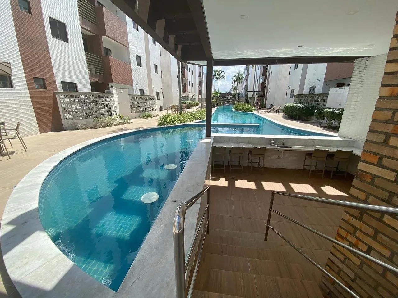 2-bedroom apartment in a building with a gym — photo 19