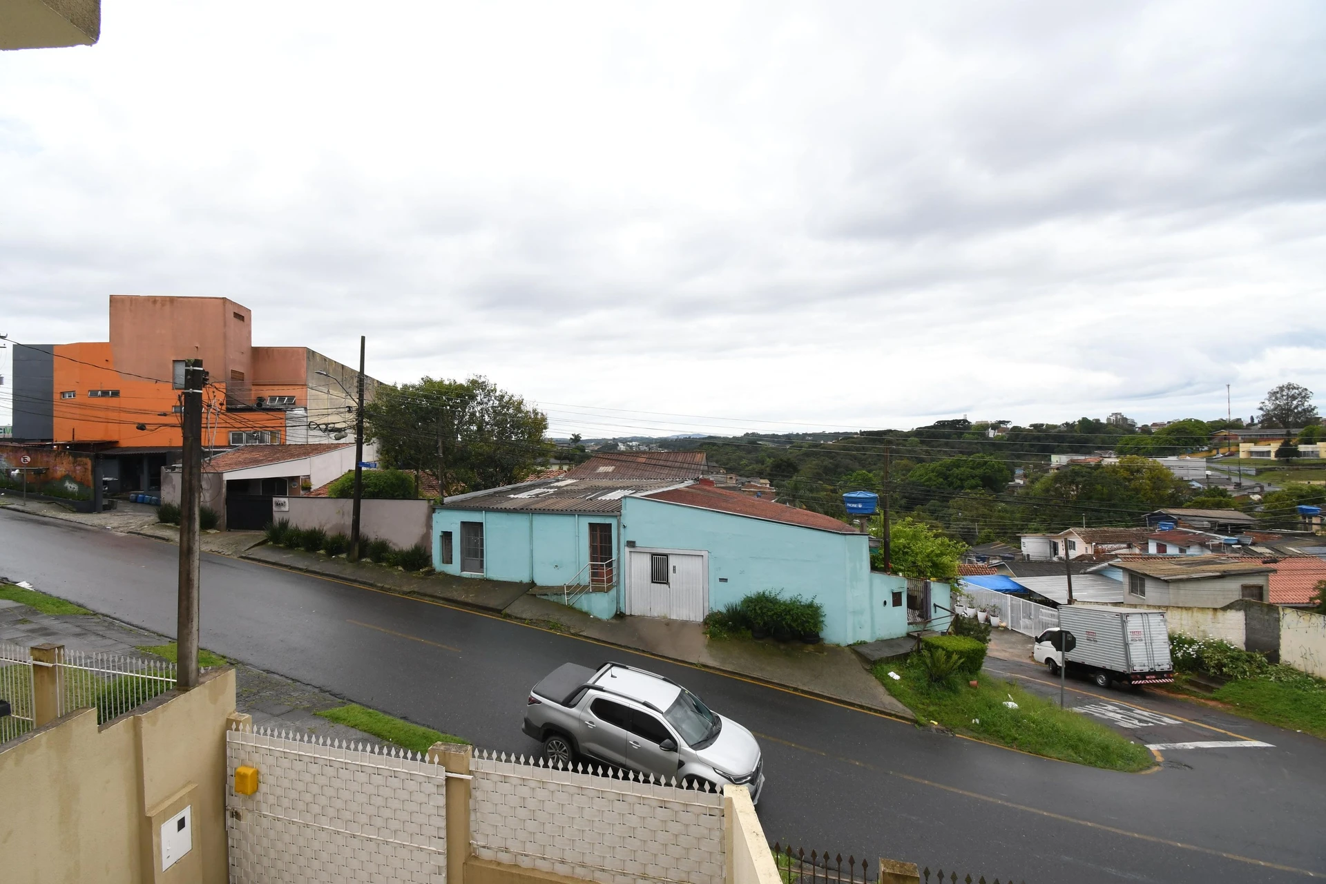 3-bedroom house with a garden in Curitiba — photo 43
