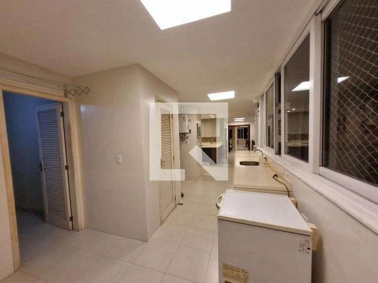 Washing machine in a 3-bedroom apartment, 300 m² — photo 19
