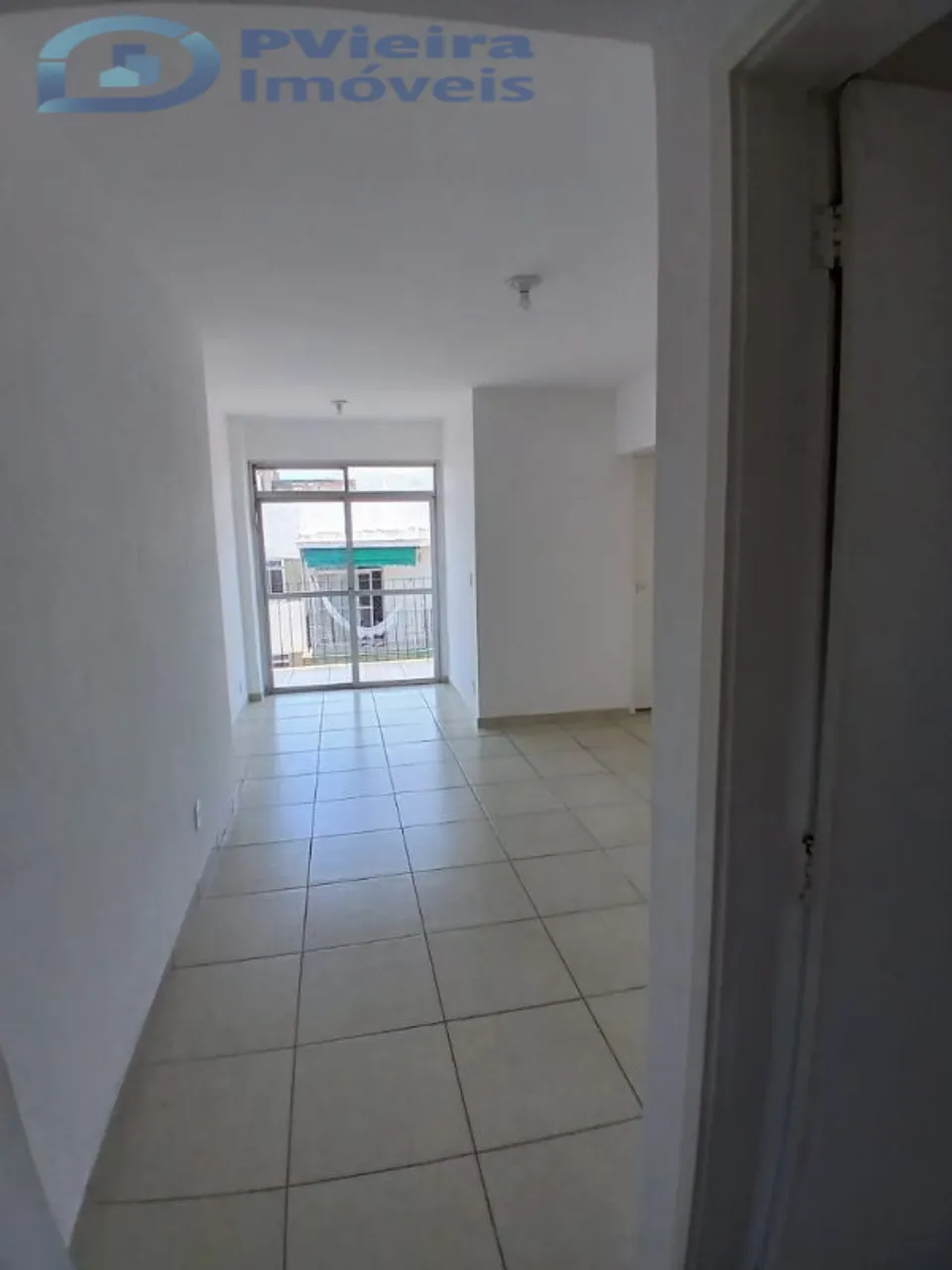 2-bedroom apartment with 1 parking spot and balcony — photo 18
