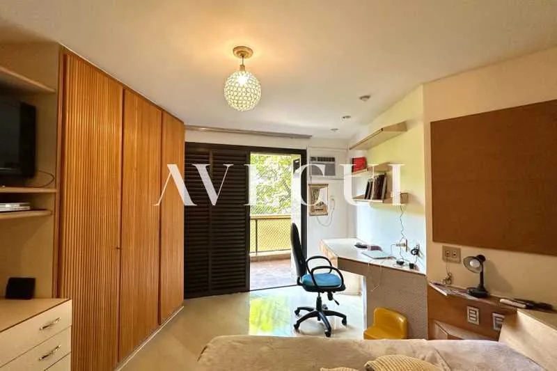 Apartment with 3 bedrooms and 5 bathrooms, 2 parking spaces — photo 13