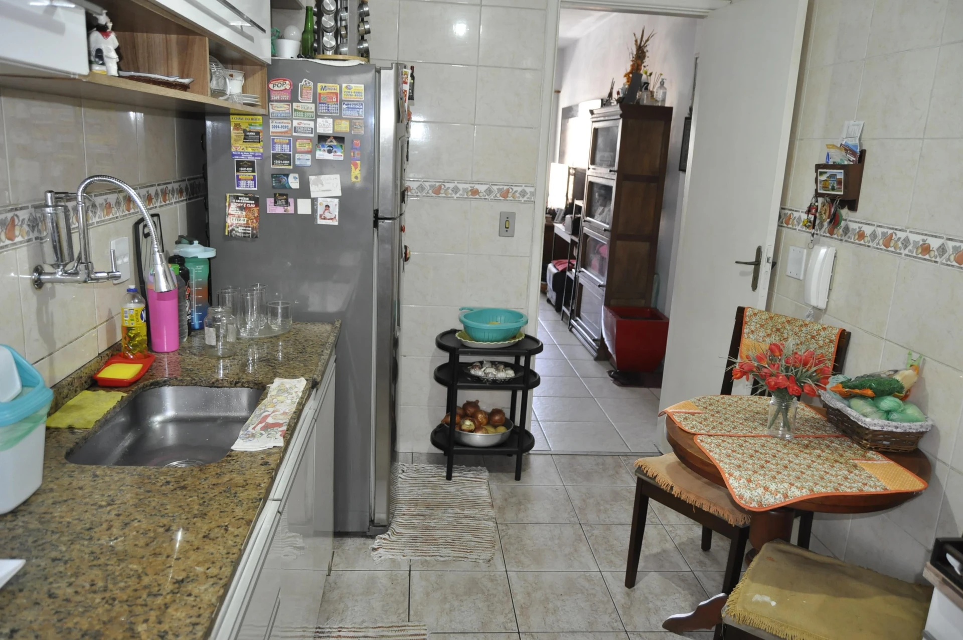 Apartamento mobiliado com 2 quartos e varanda privativa — photo 8