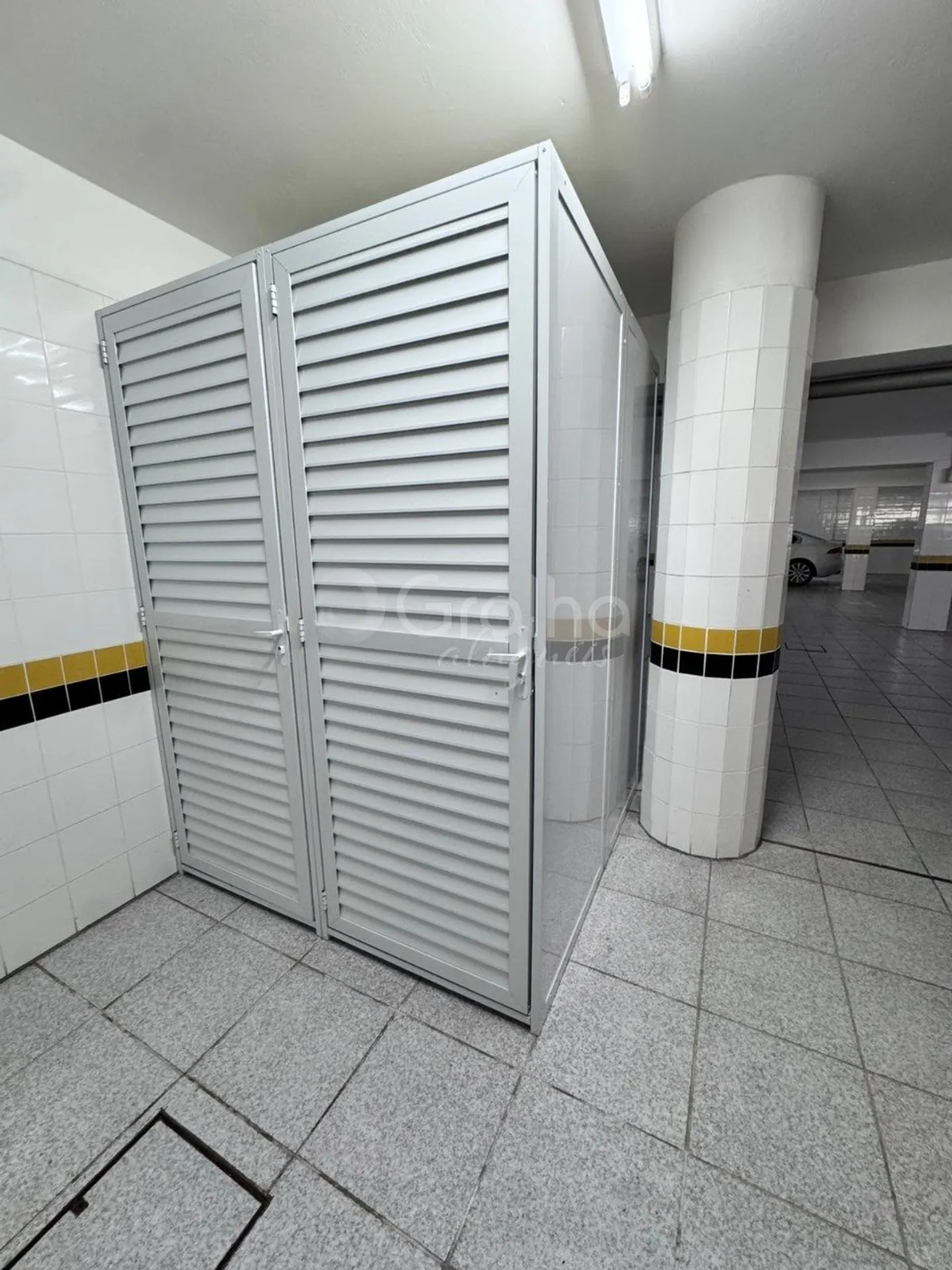 94 m² apartment with a walk-in closet and a dishwasher — photo 27