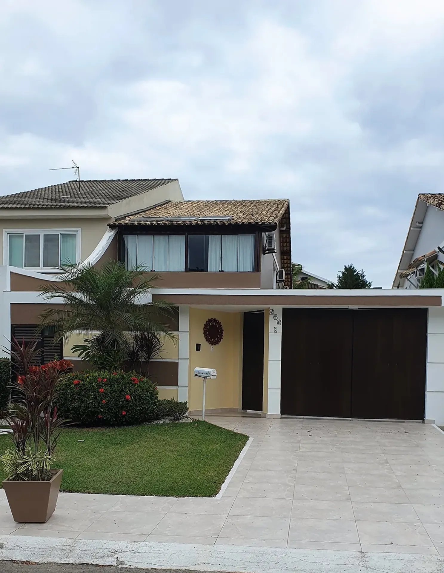 House, 296 m², with a private BBQ — photo 9