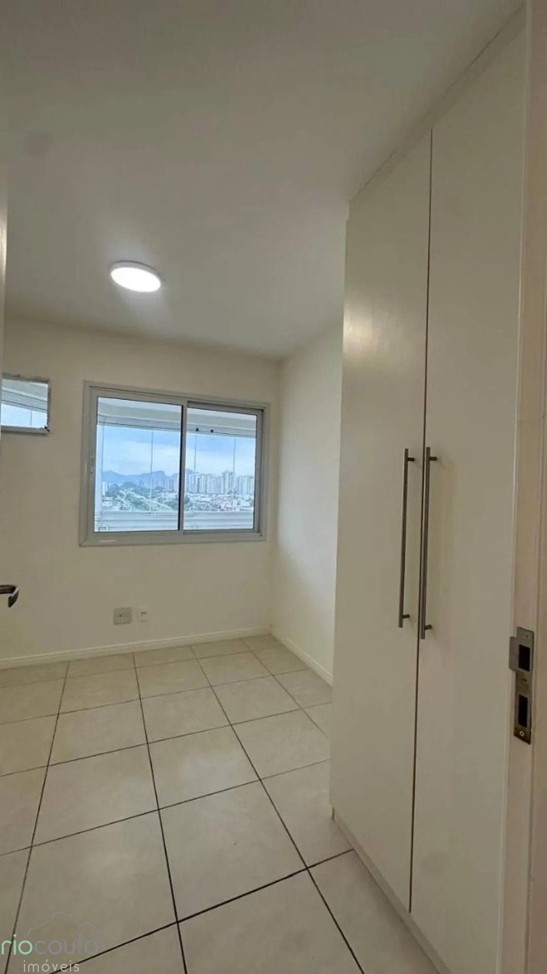 2-bedroom apartment with a water view in Rio de Janeiro — photo 36