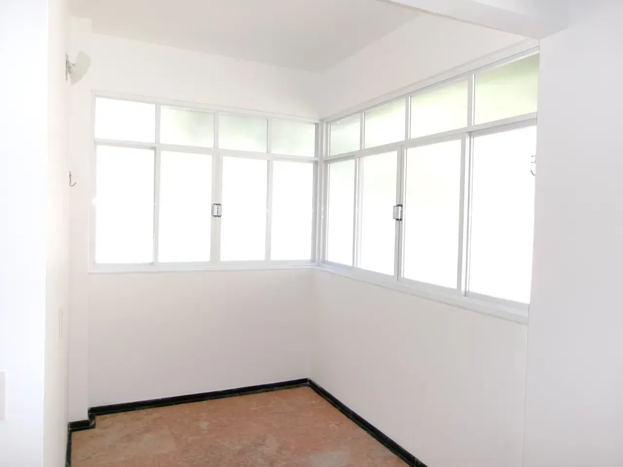 2-bedroom apartment with wood or laminate floors — photo 15