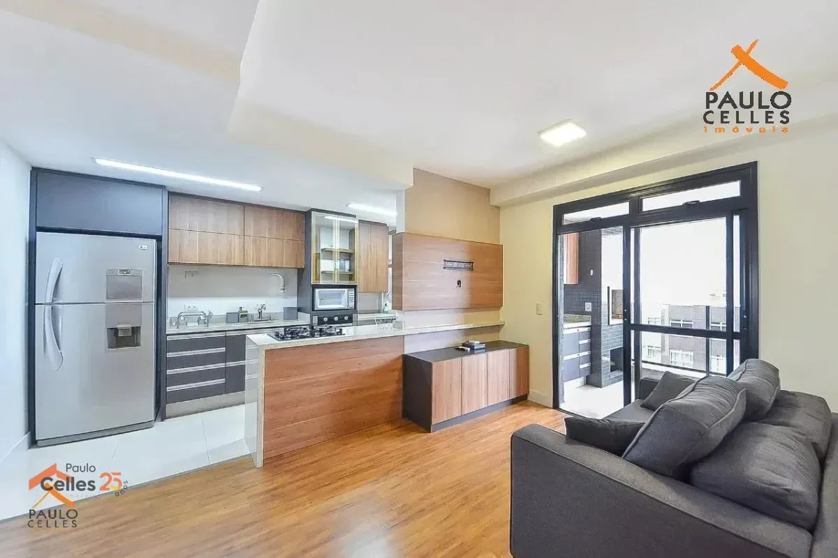 Home office in a 2-bedroom apartment, 73 m²