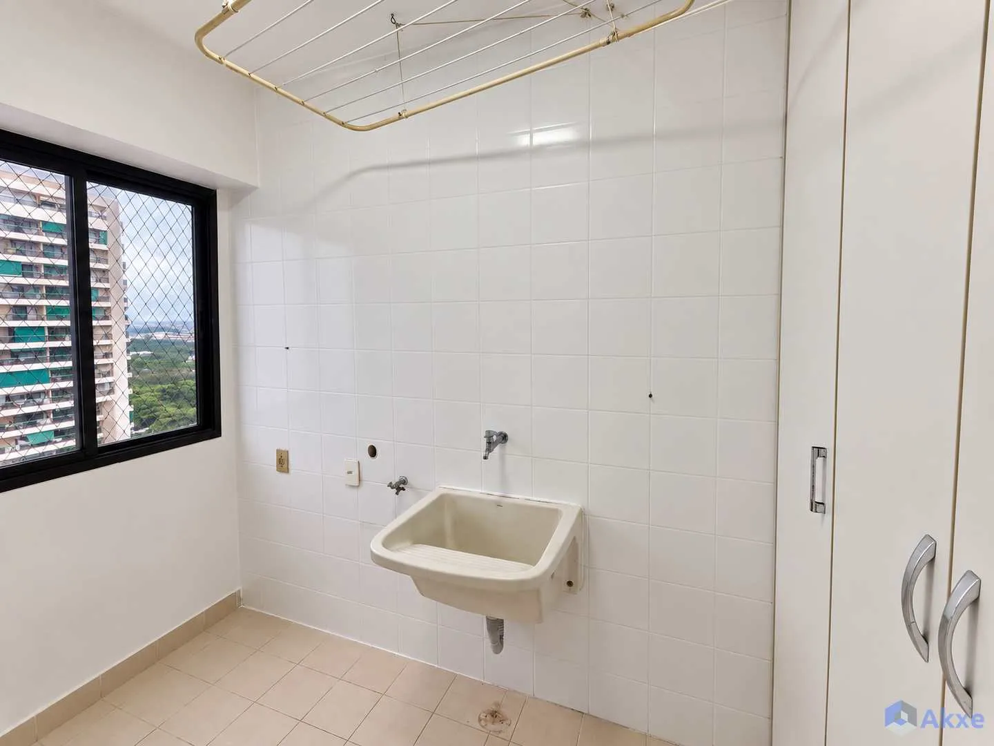 Apartamento de 2 quartos em condomínio com piscina aquecida — photo 35