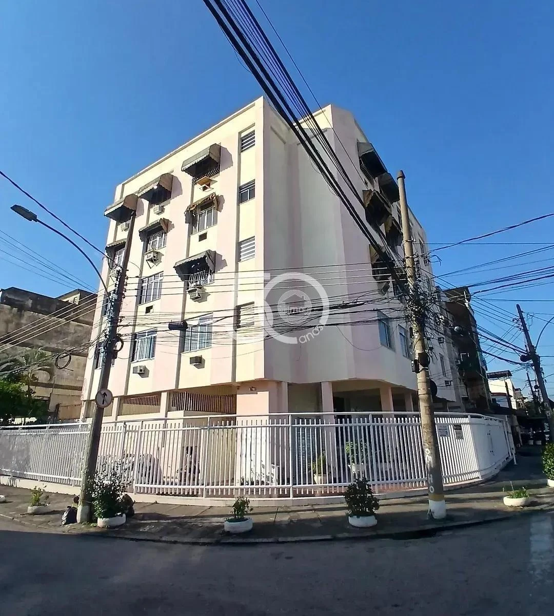Unfurnished 2-bedroom rental apartment