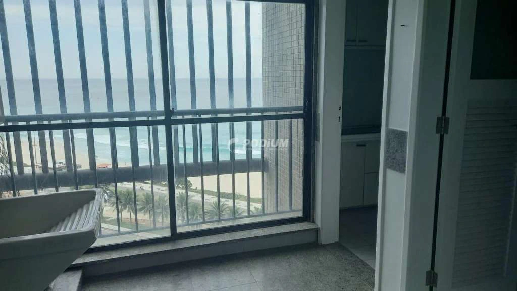 4-bedroom 315 m² apartment with separate kitchen — photo 13