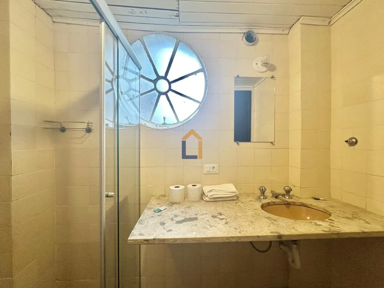 90 m² apartment with 2 bedrooms and no parking — photo 29