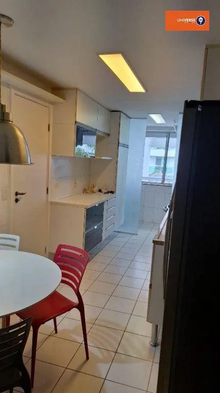 Apartamento mobiliado com cozinha fechada e fogão a gás — photo 14