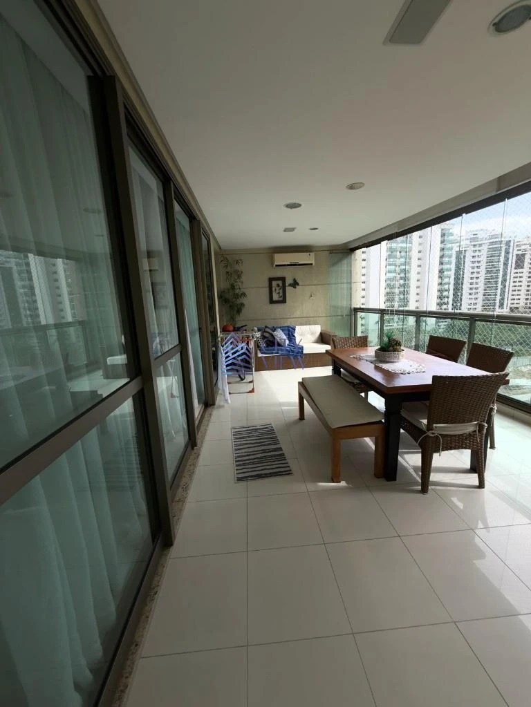 Apartamento sem mobília com 3 quartos e 5 banheiros — photo 26
