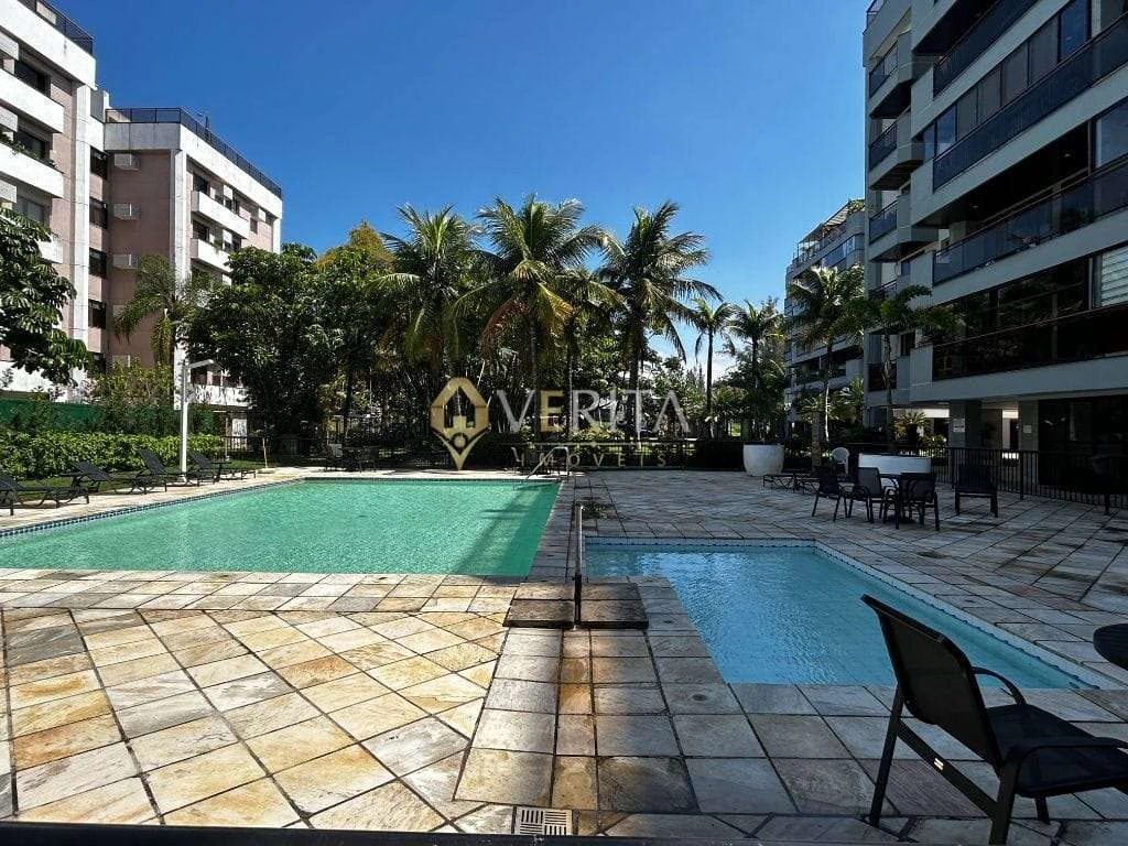 Furnished 3-suite apartment with private BBQ — photo 26