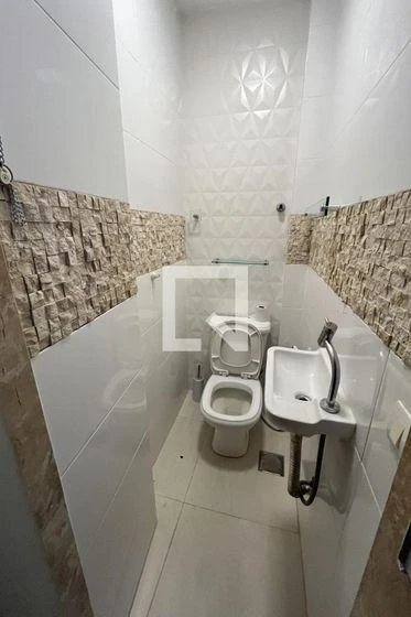 Деревянный пол или ламинат и 3 спальни: квартира 90 м² — photo 19