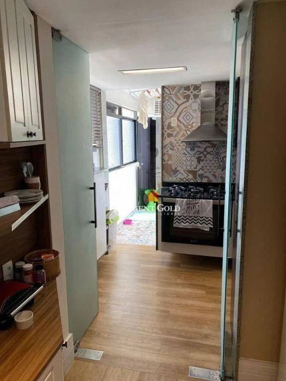 2 en-suite bedroom apartment, 109 m² with 2 parking spaces — photo 9