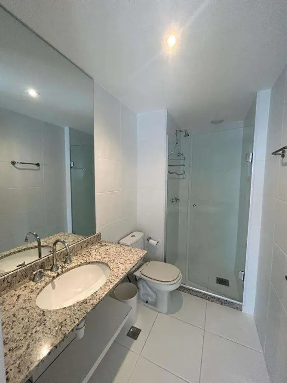 Apartamento mobiliado com 2 quartos e 3 banheiros — photo 4