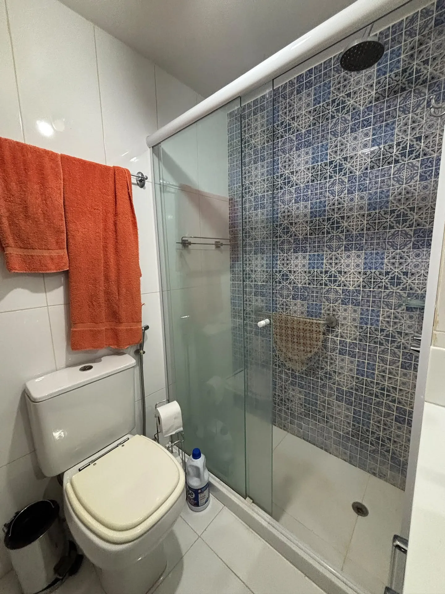One-bedroom apartment with a mountain view — photo 10