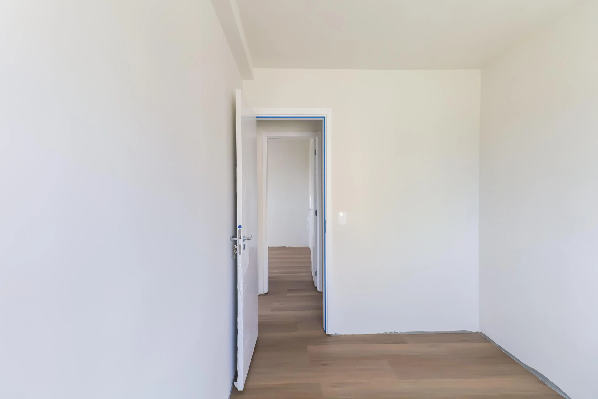 3-bedroom apartment with a grill on the balcony in Curitiba — photo 39
