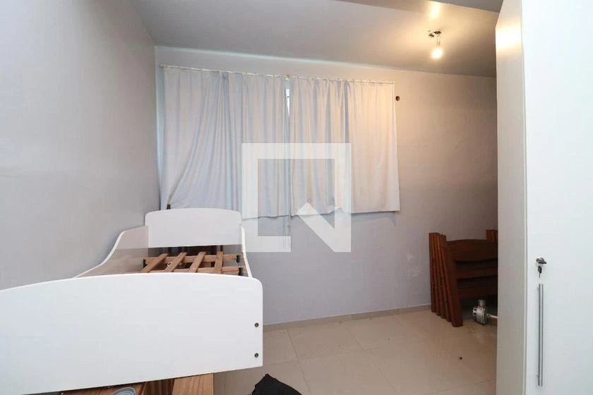 Home office in a 10-bedroom house, 747 m² — photo 17