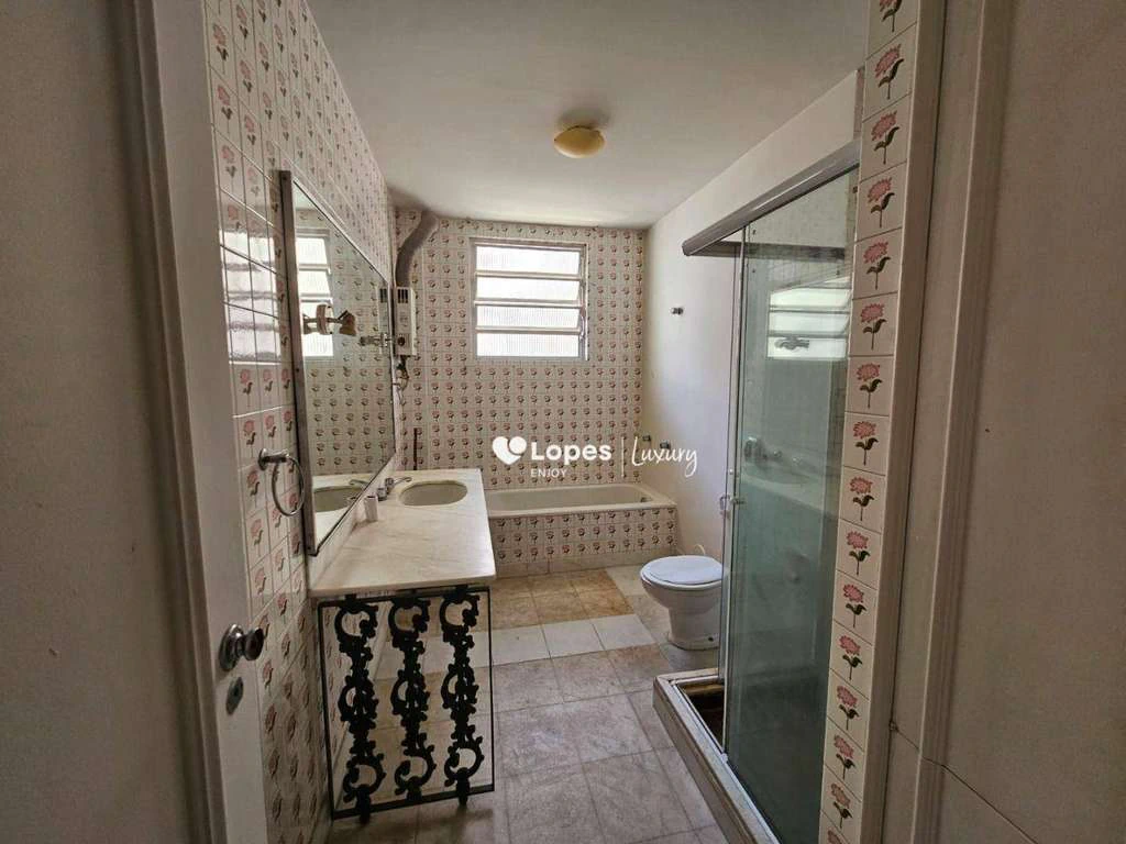 156 m² unfurnished apartment with 3 bedrooms and parking — photo 20