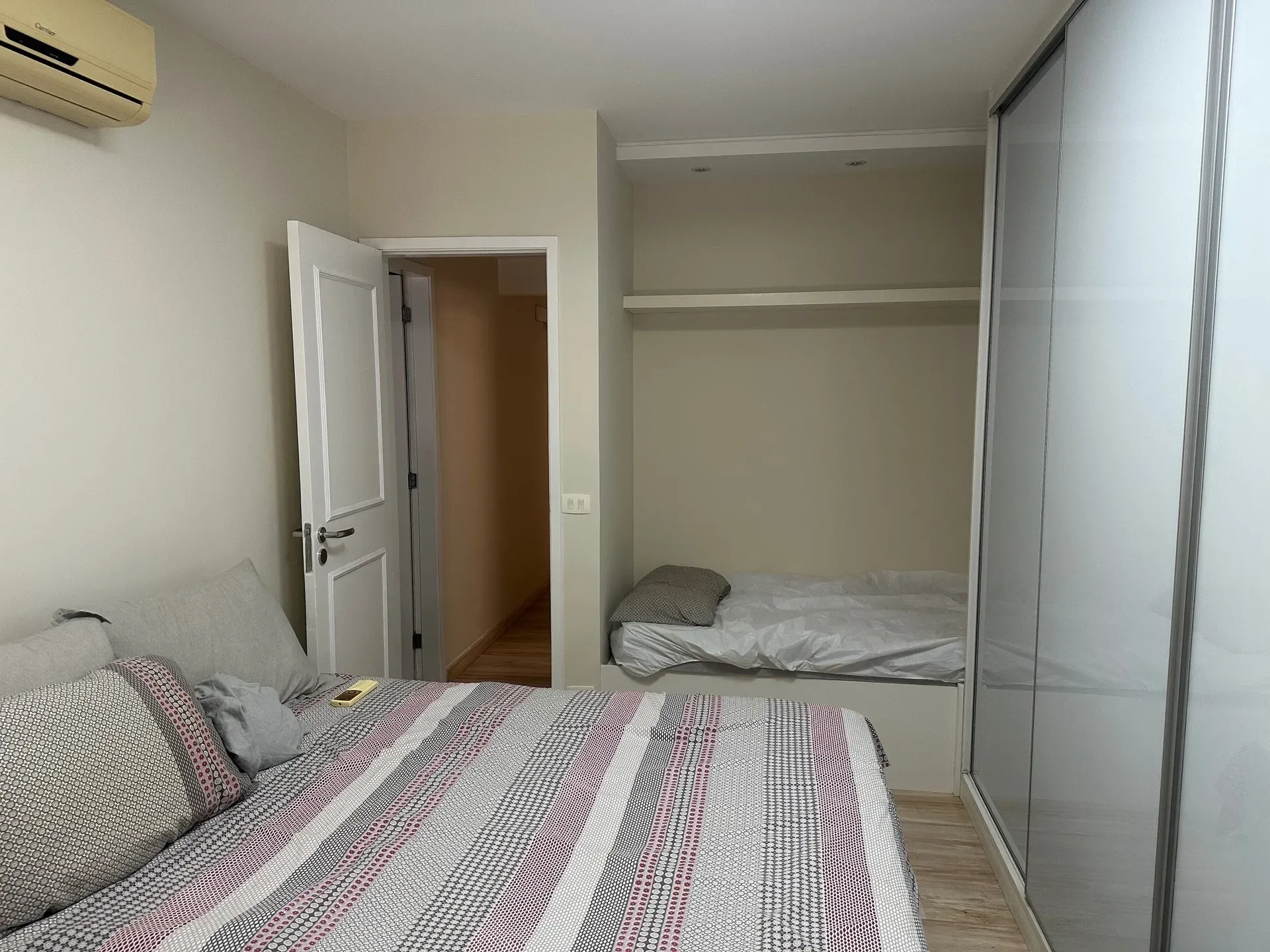3-bedroom apartment with a home office — photo 15