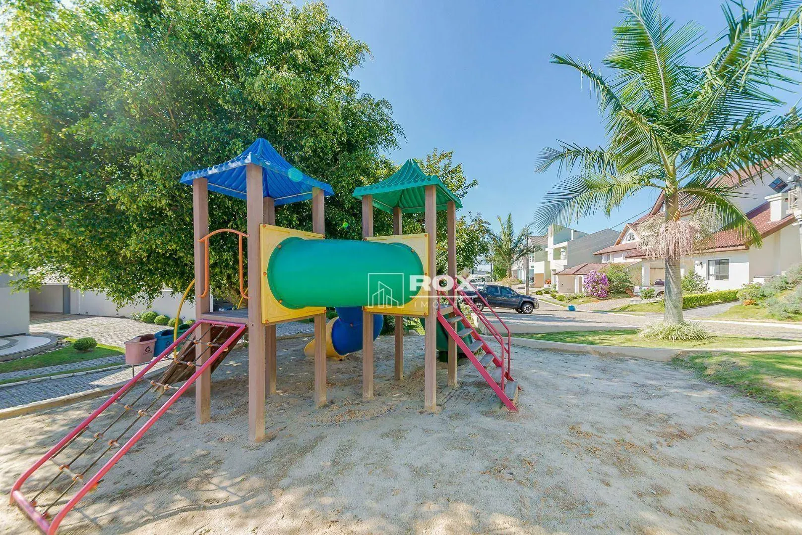 Casa en condominio con 5 dormitorios y piscina — photo 61