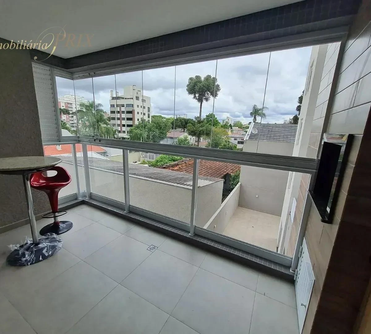 Glass-enclosed balcony in a 2-bedroom apartment, 76 m² — photo 17