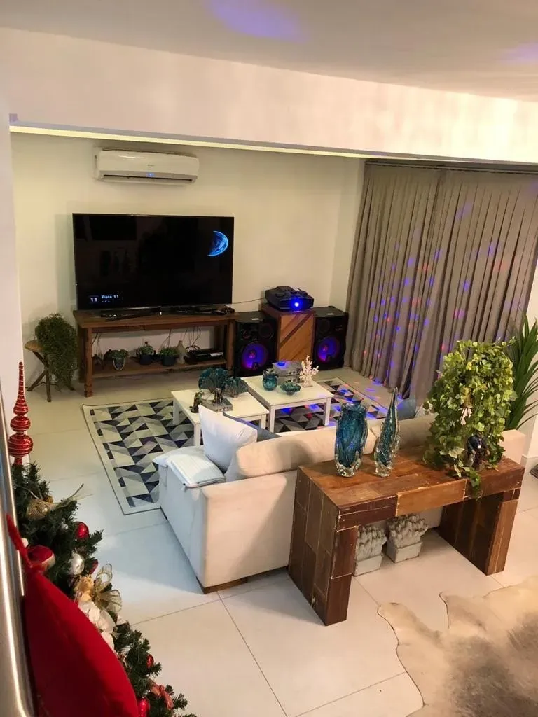 Casa com 5 quartos, 3 suítes e piscina ao ar livre — photo 33