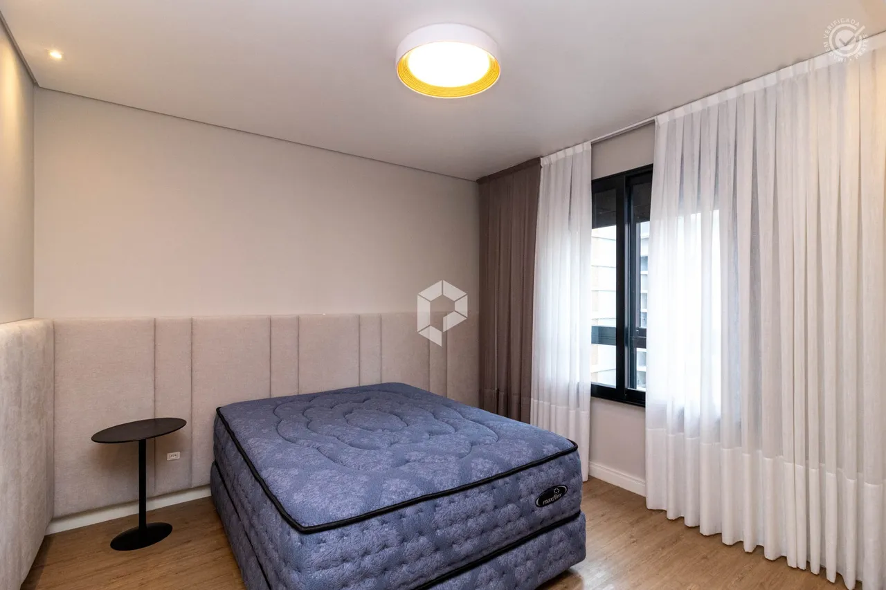 Furnished apartment with 3 bedrooms and 4 bathrooms — photo 8