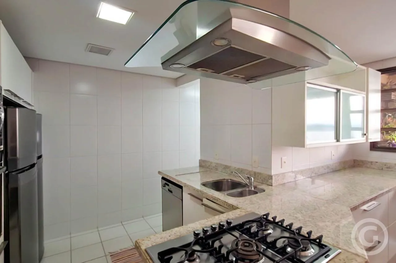 170 m² apartment with open-plan kitchen and gas stove — photo 5