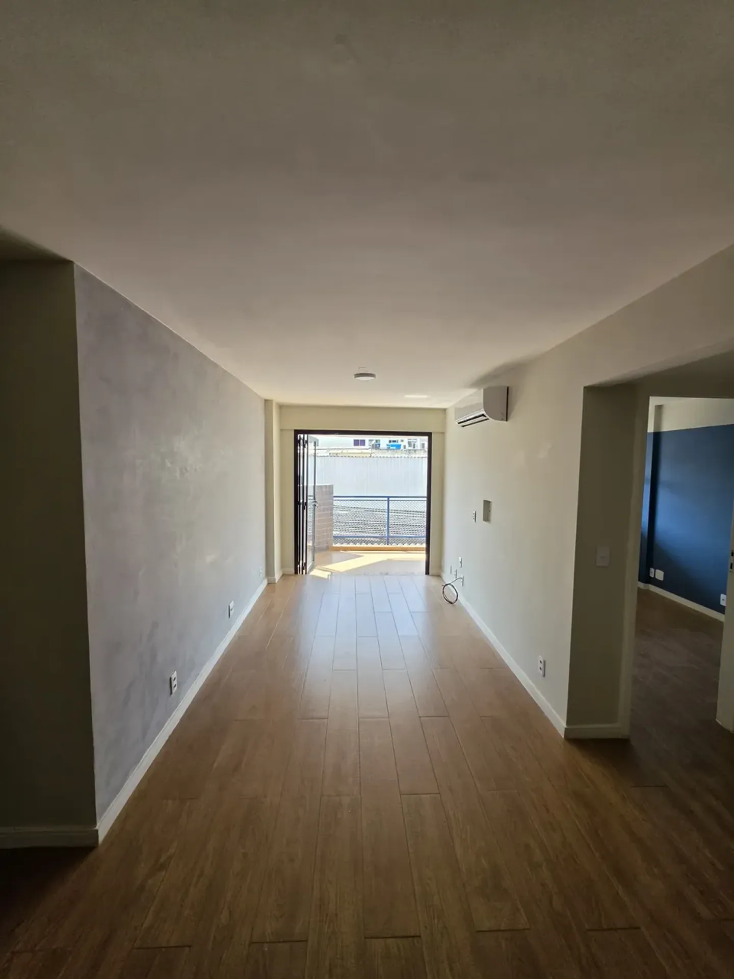 Apartamento de 83 m² com 2 quartos, 1 suíte e 1 vaga — photo 2
