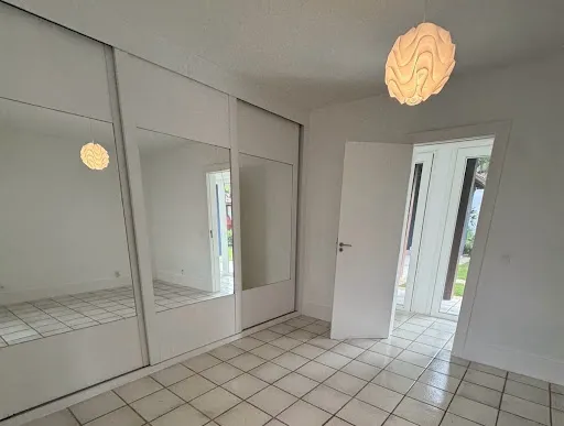 Casa con 5 dormitorios y 3 suites, cocina cerrada a gas — photo 16