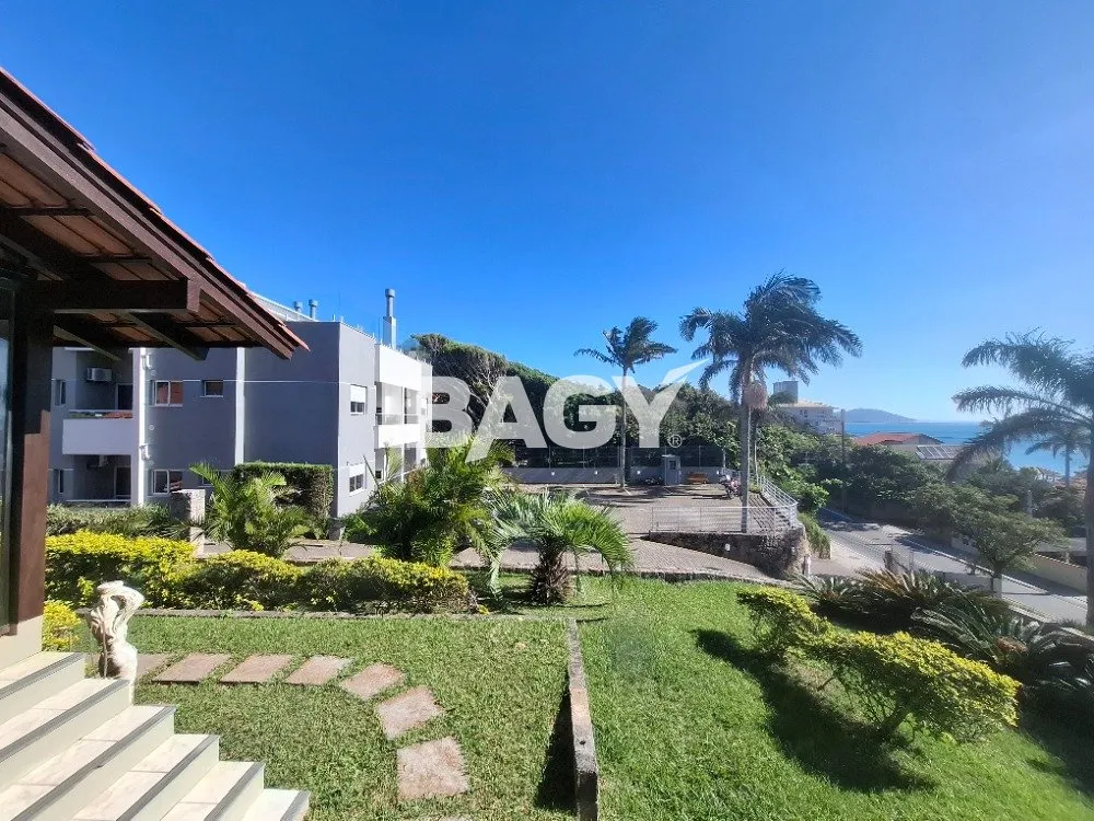Furnished house with 5 bedrooms, 2 suites and 2 parking — photo 19