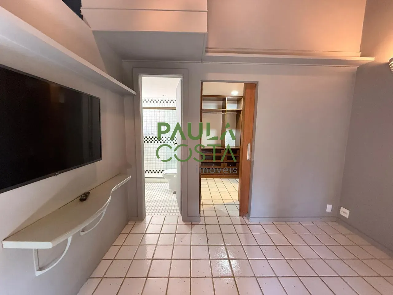 Furnished house with 5 bedrooms and 756 m² plus 4 parking — photo 26