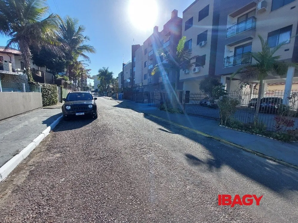 1-bedroom apartment with 55 m² and 1 parking space — photo 20