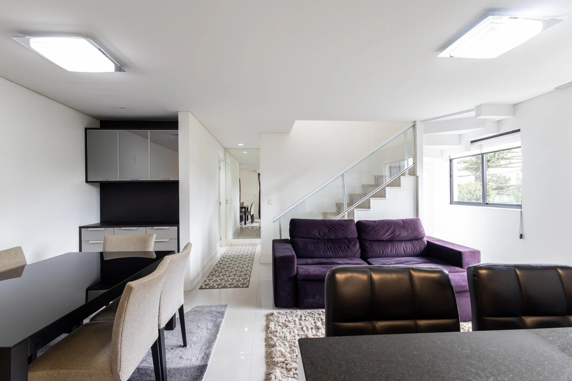2-bedroom apartment with a glass-enclosed balcony — photo 13
