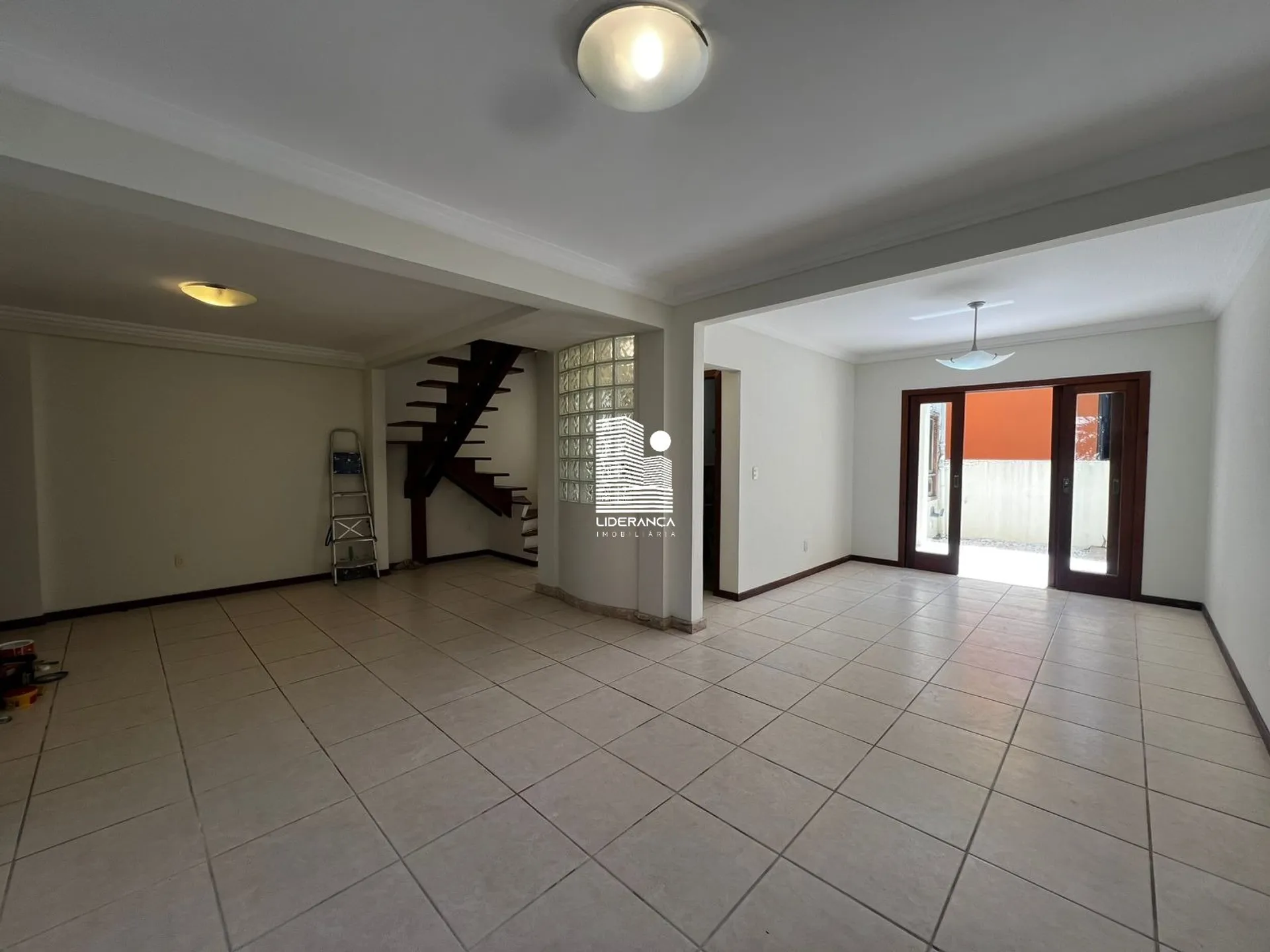 180 m² house with 3 bedrooms, 2 baths and a balcony — photo 12