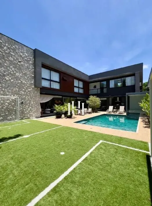 Furnished house, 800 m², with a bathtub — photo 41