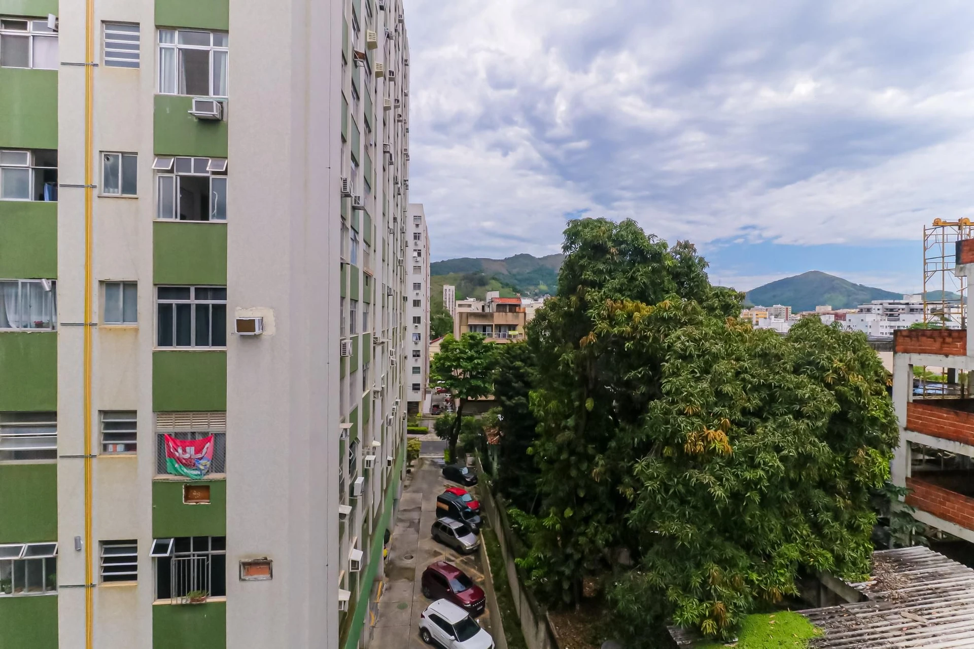 Apartamento de 2 quartos em condomínio com piscina — photo 4